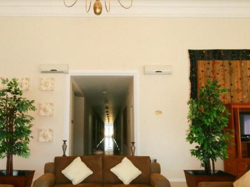 Zar Hotel