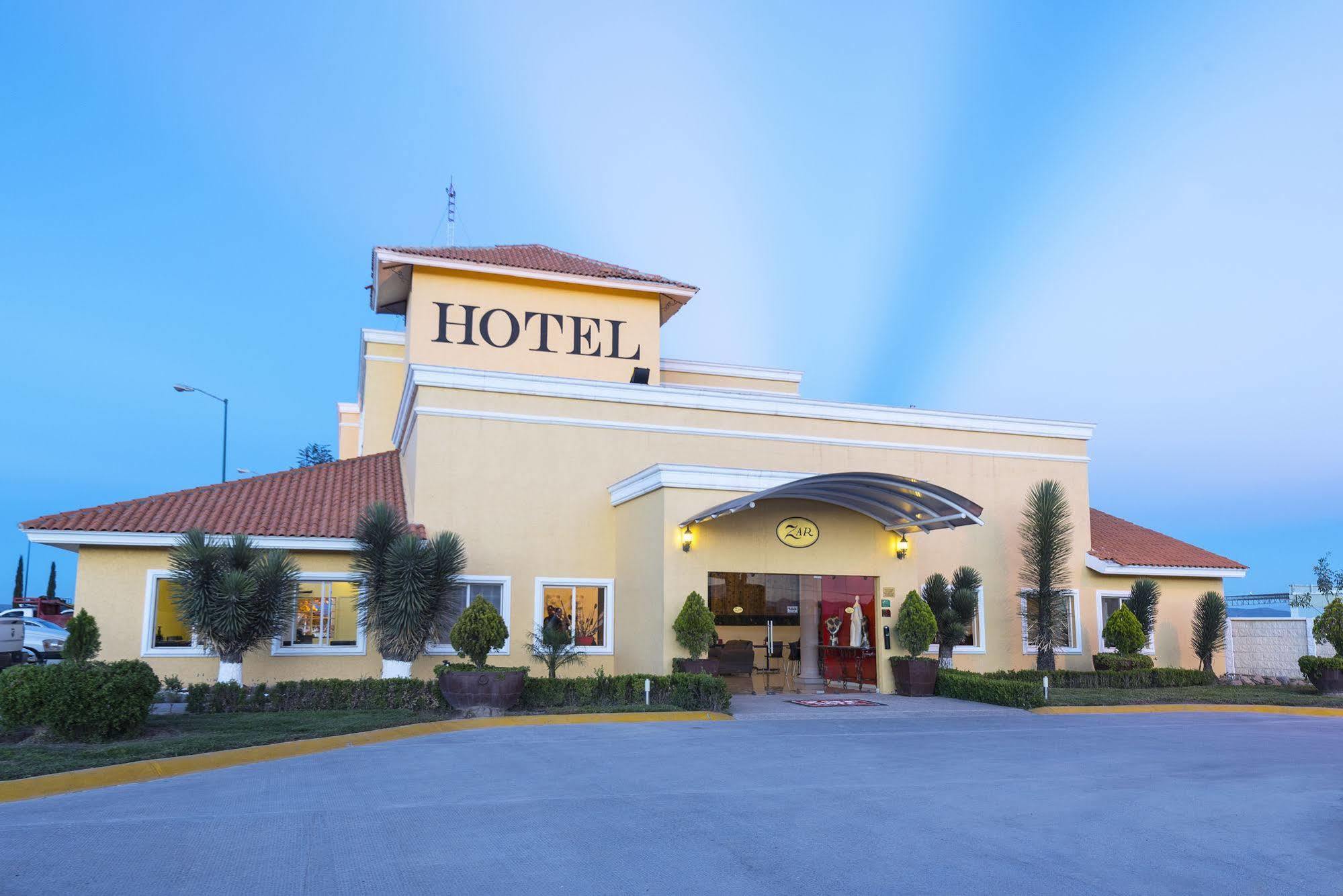 Zar Hotel 3*